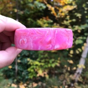 60's Marbled Pink Lucite Bangle Bracelet